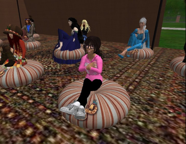 gia listening storyteller ﻿second life february